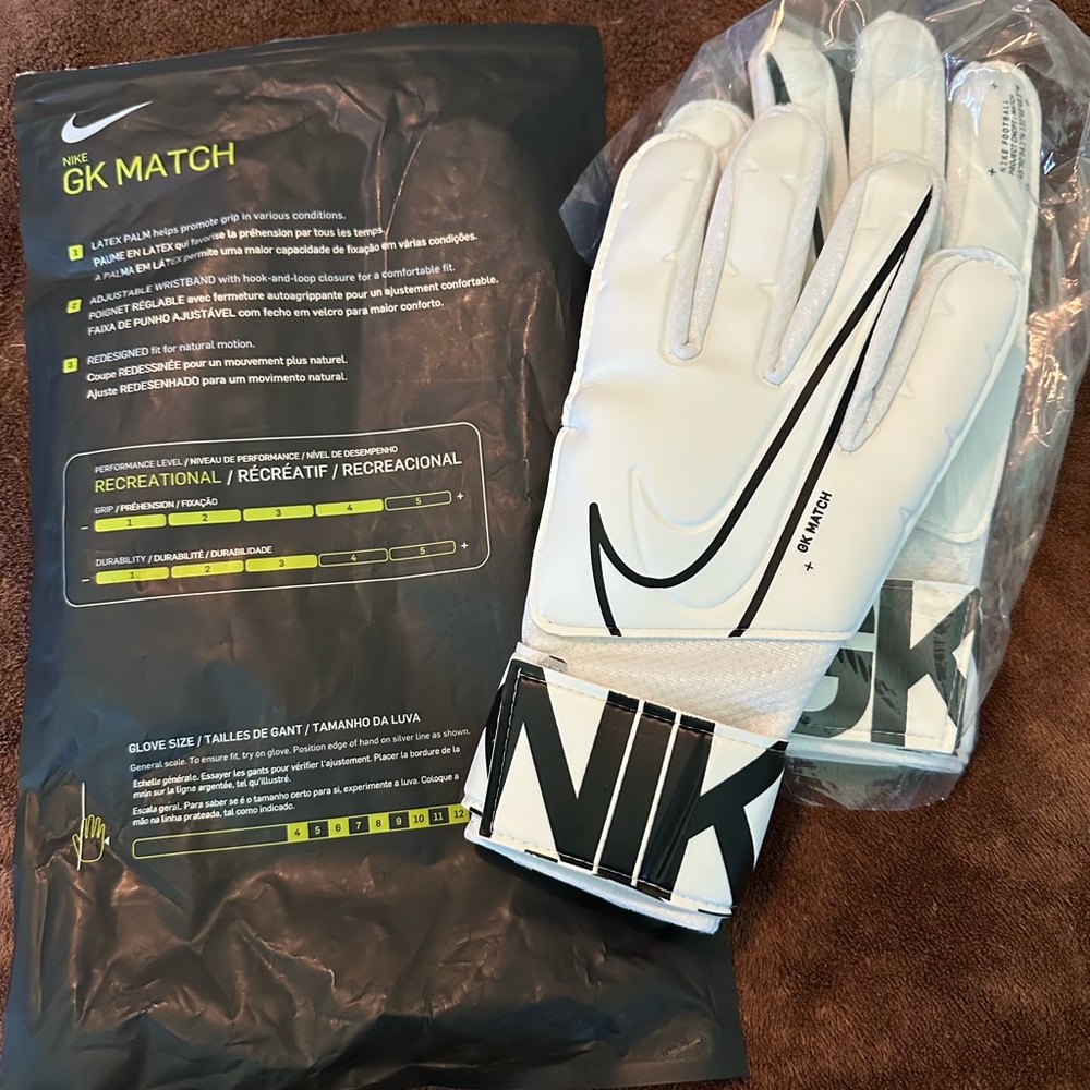 Nike Black and Yellow GK MATCH Goalkeeper Gloves rare NEW size 8